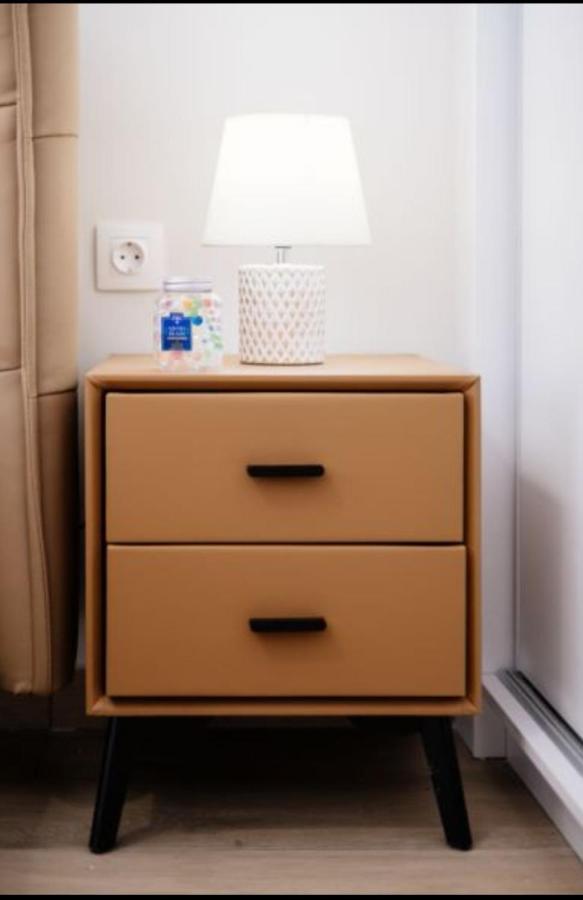Brand New Apartment Nearby Metro Athens Luaran gambar