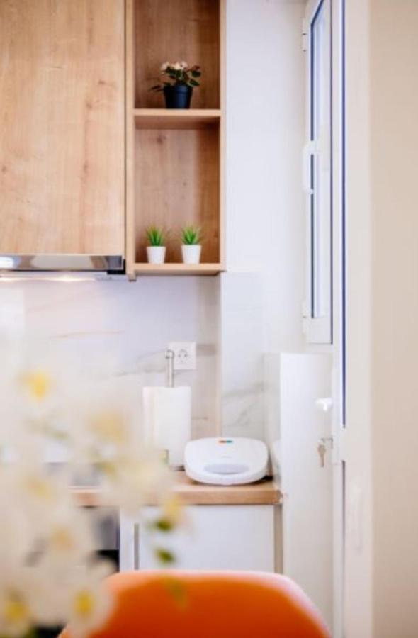 Brand New Apartment Nearby Metro Athens Luaran gambar