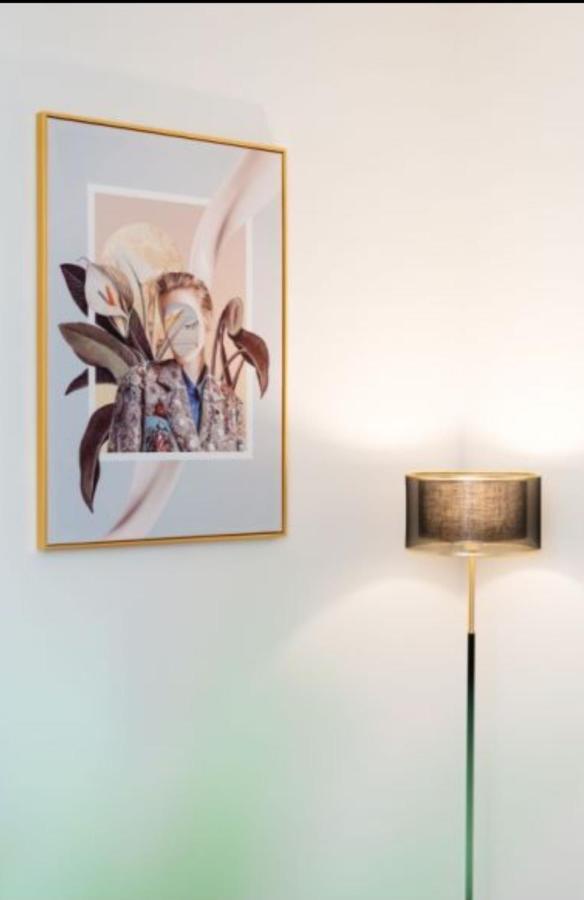 Brand New Apartment Nearby Metro Athens Luaran gambar